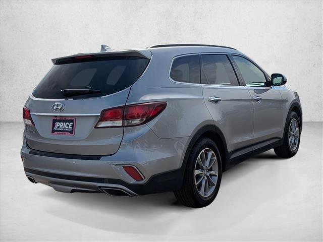 Used 2017 Hyundai Santa Fe SE FWD image 5