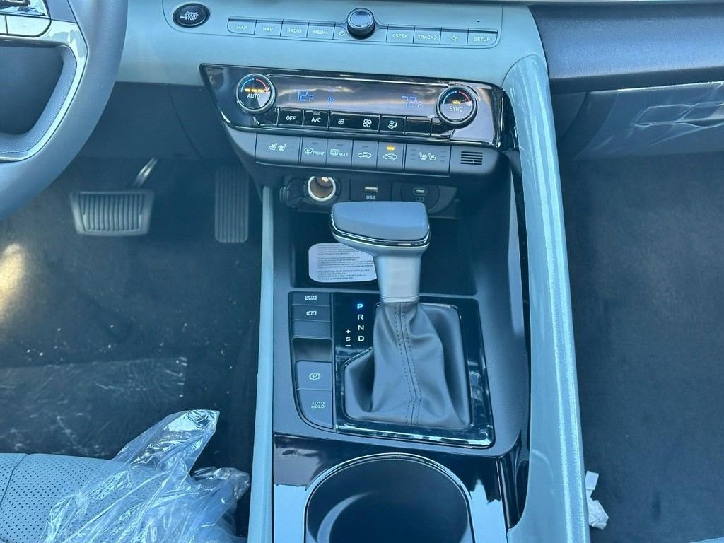 New 2026 Hyundai Elantra Limited w/ Cargo Package image 9
