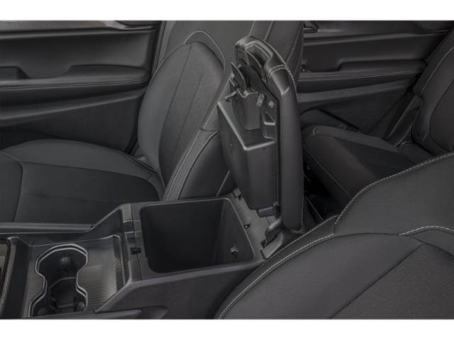 Used 2025 Jeep Grand Cherokee L Altitude AWD/4WD image 9