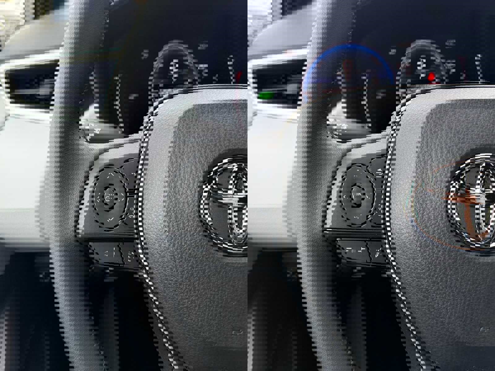 New 2026 Toyota Corolla SE image 9