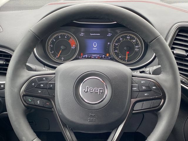 Used 2022 Jeep Cherokee Trailhawk AWD/4WD image 8