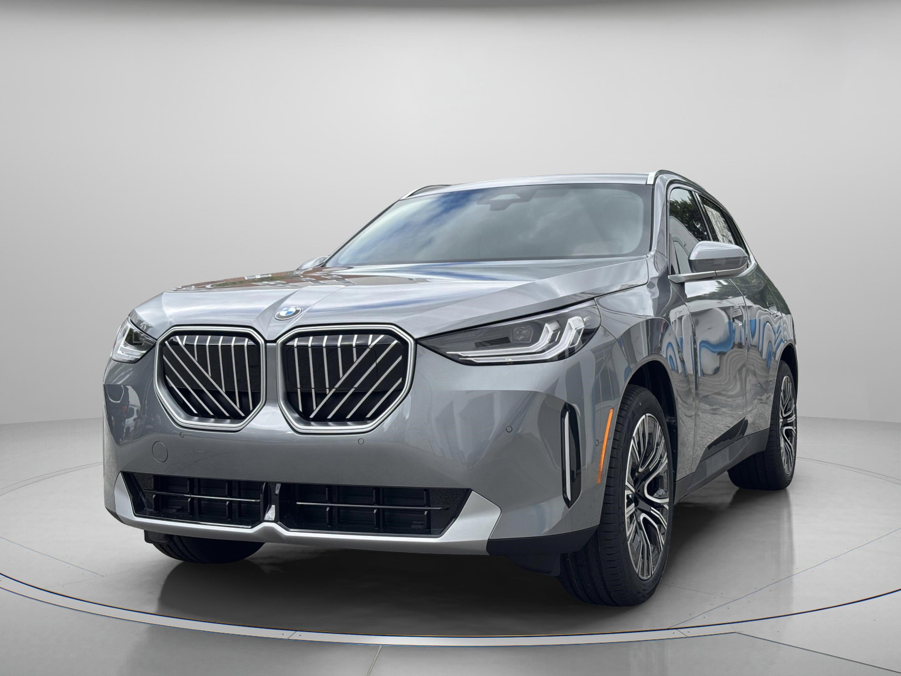 Used 2026 BMW X3 xDrive30 w/ Convenience Package image 2