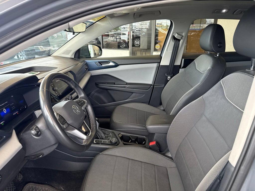 Used 2023 Volkswagen Taos SE AWD/4WD image 14