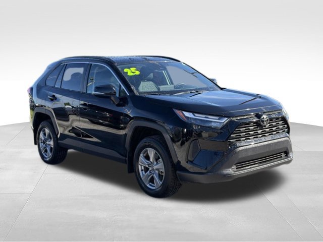 Used 2025 Toyota RAV4 XLE w/ Convenience Package FWD image 7