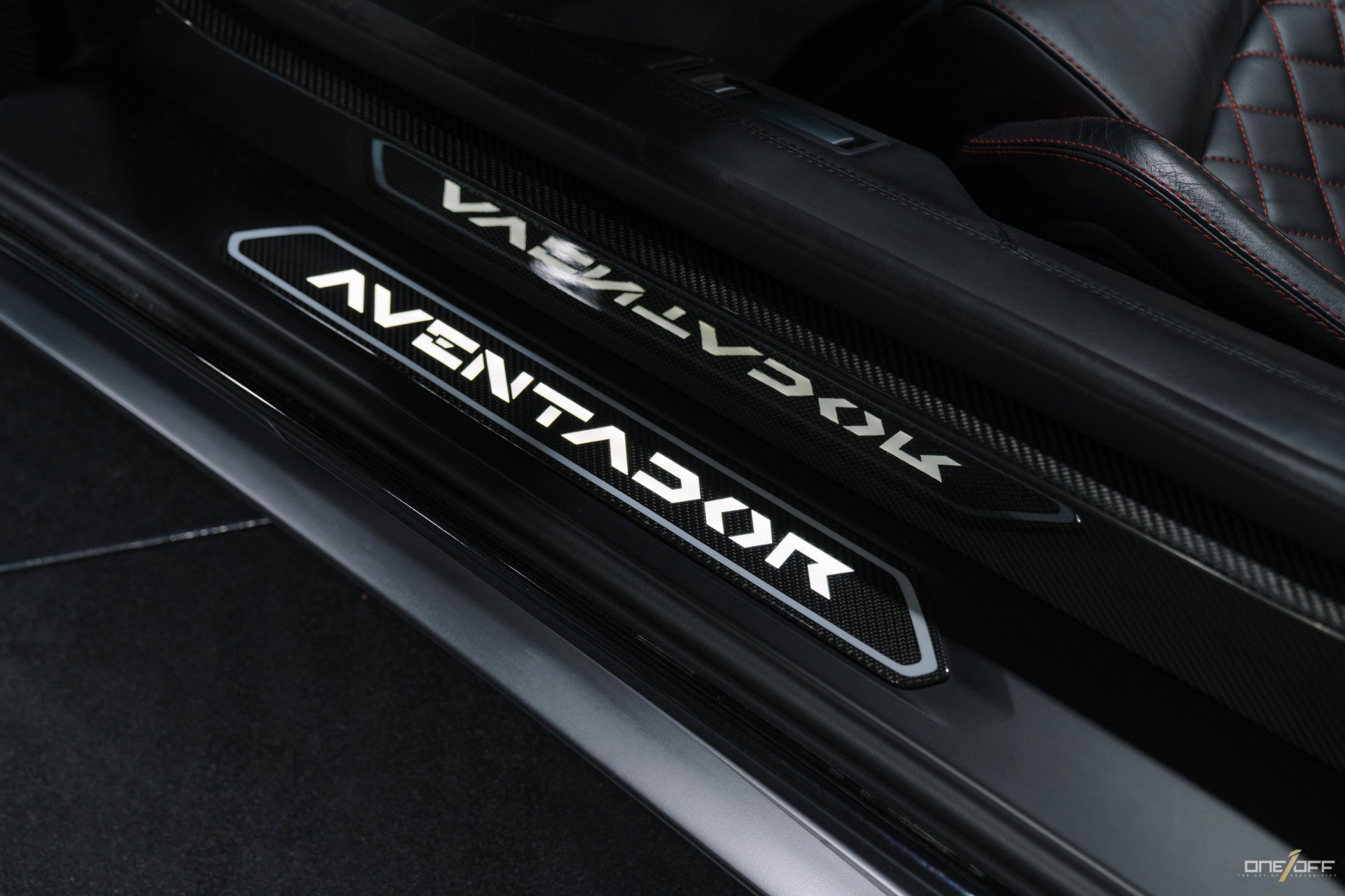 Used 2018 Lamborghini Aventador S image 33