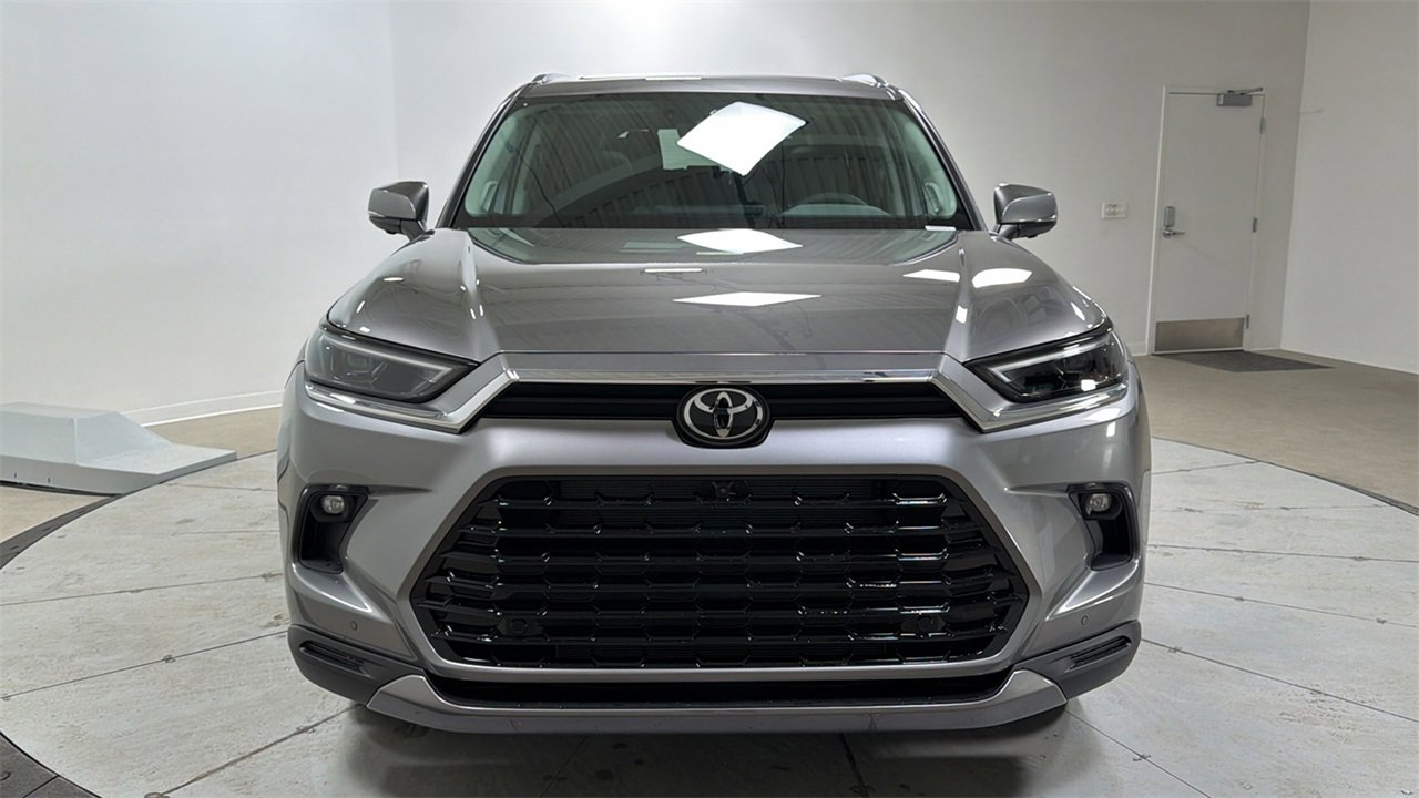 New 2026 Toyota Grand Highlander Limited image 2