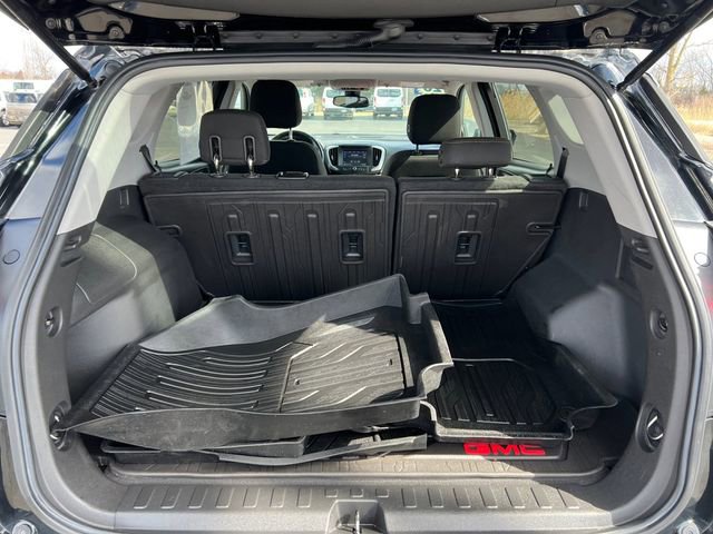 Used 2020 GMC Terrain SLE w/ Driver Convenience Package image 16