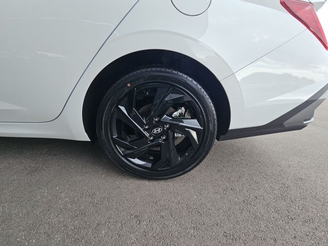 New 2026 Hyundai Elantra SEL FWD image 10