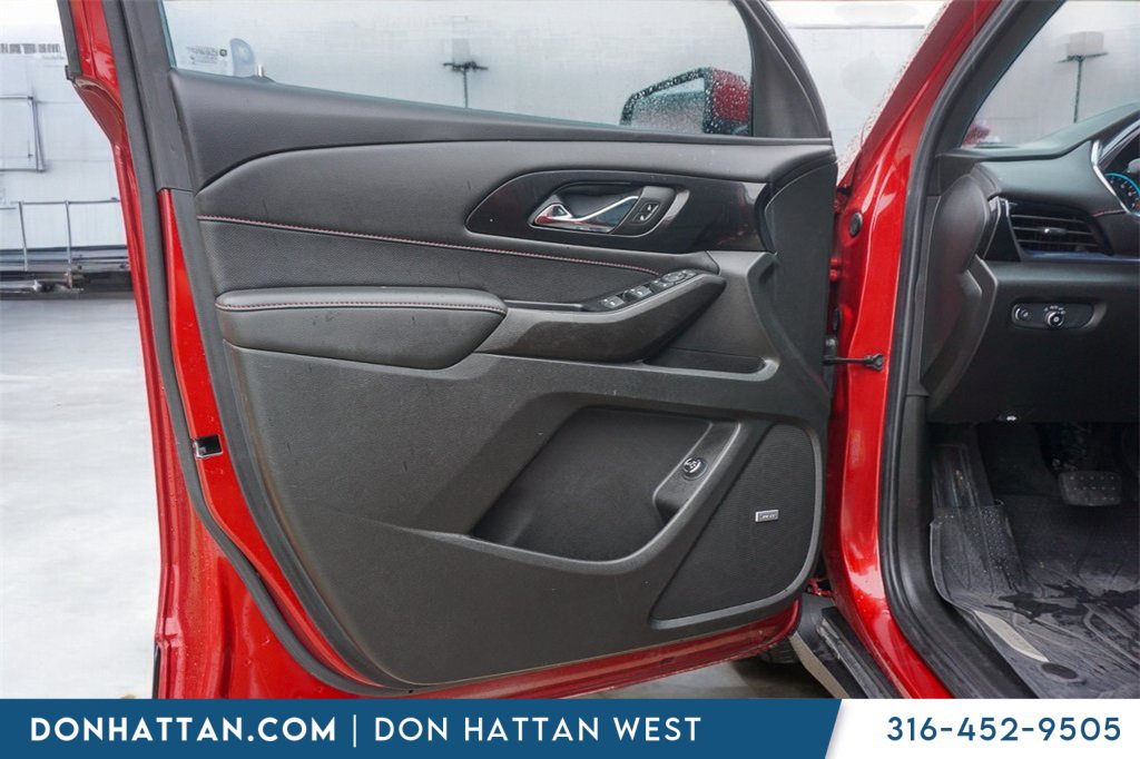 Used 2023 Chevrolet Traverse RS w/ LPO, Floor Liner Package image 17