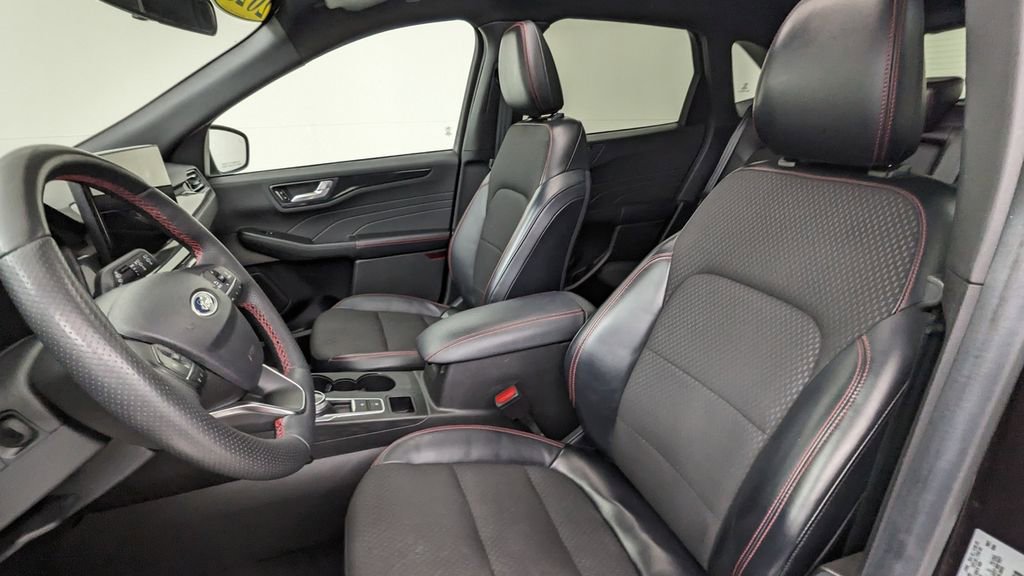 Certified 2023 Ford Escape ST-Line w/ Tech Pack #1 image 2