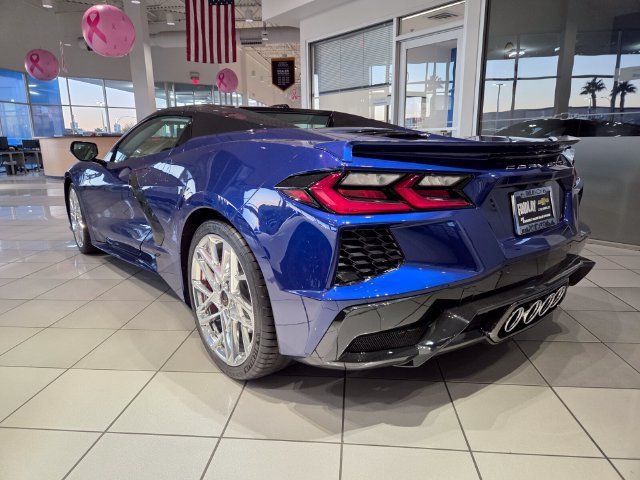 New 2027 Chevrolet Corvette Stingray Convertible w/ Stealth Interior Trim Package RWD image 3