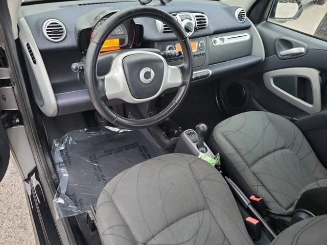 Used 2016 smart fortwo passion image 8