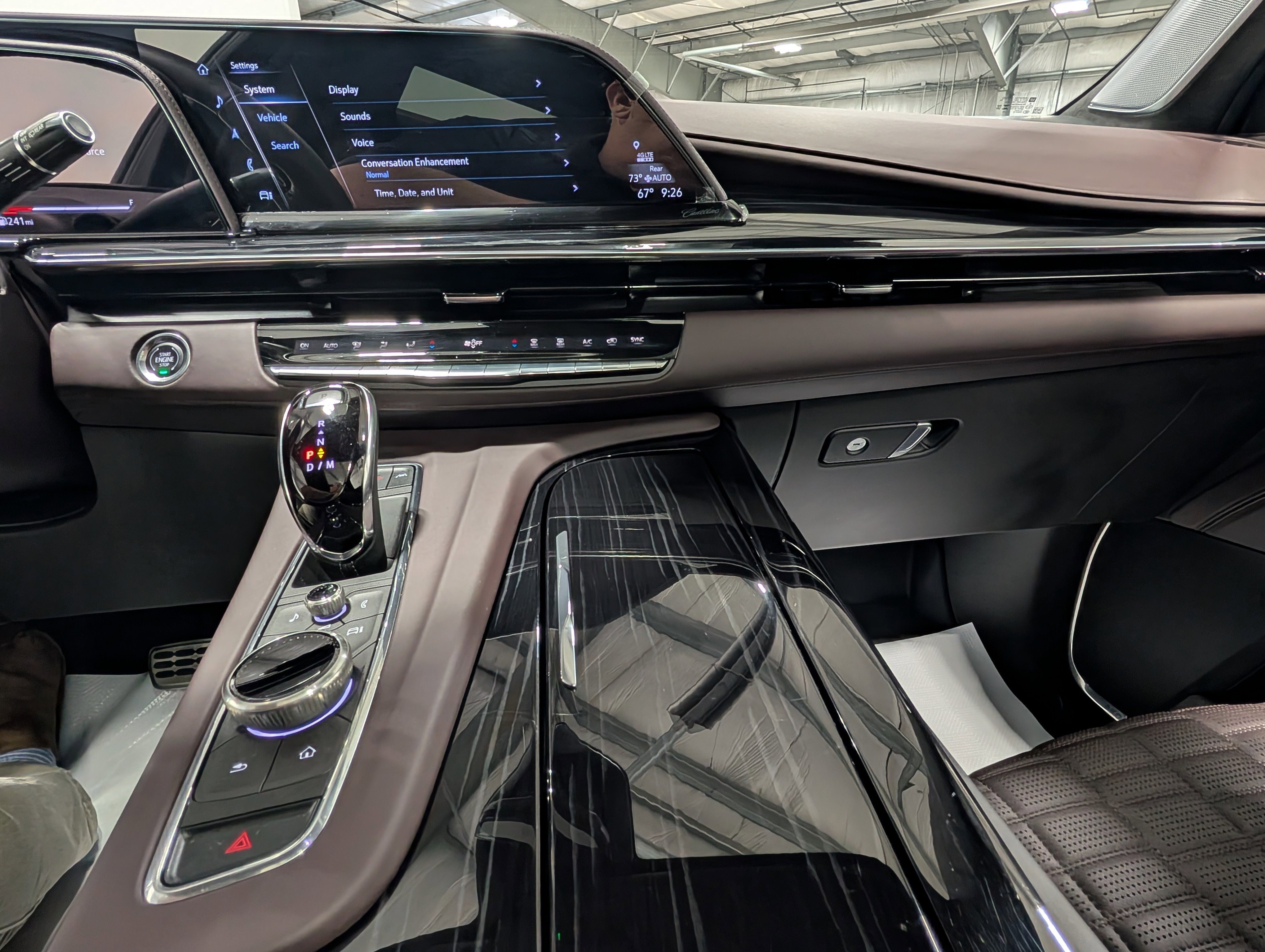 Used 2024 Cadillac Escalade V w/ LPO, ONYX Package AWD/4WD image 27