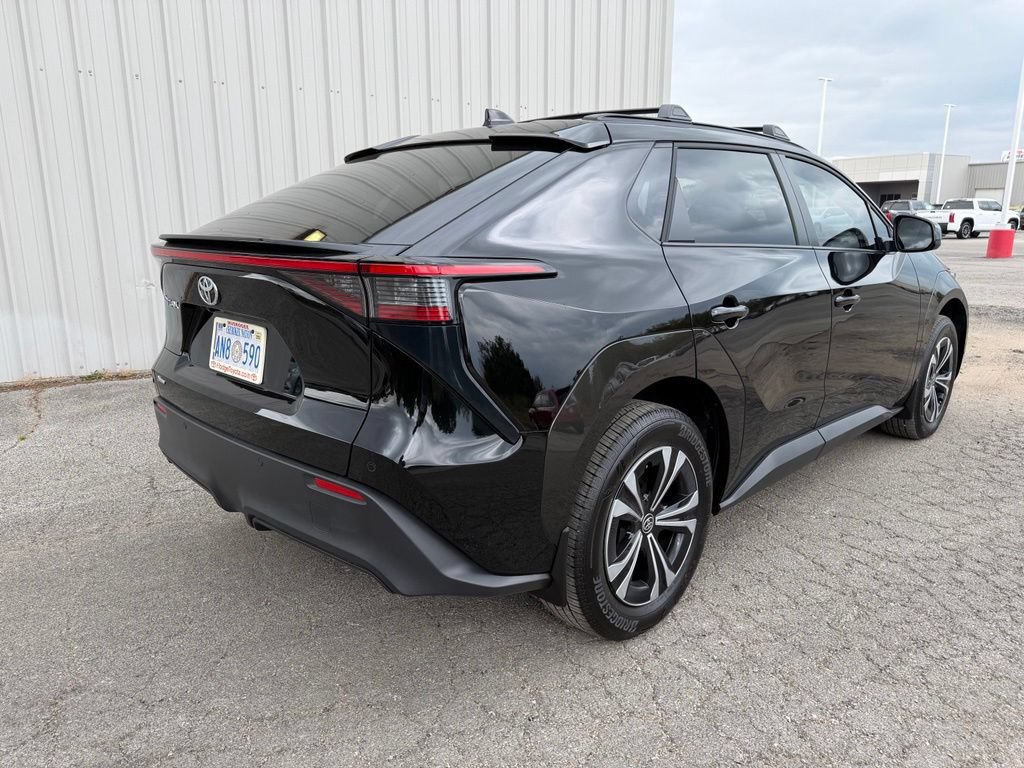 Used 2025 Toyota bZ4X FWD w/ Weather Package image 5
