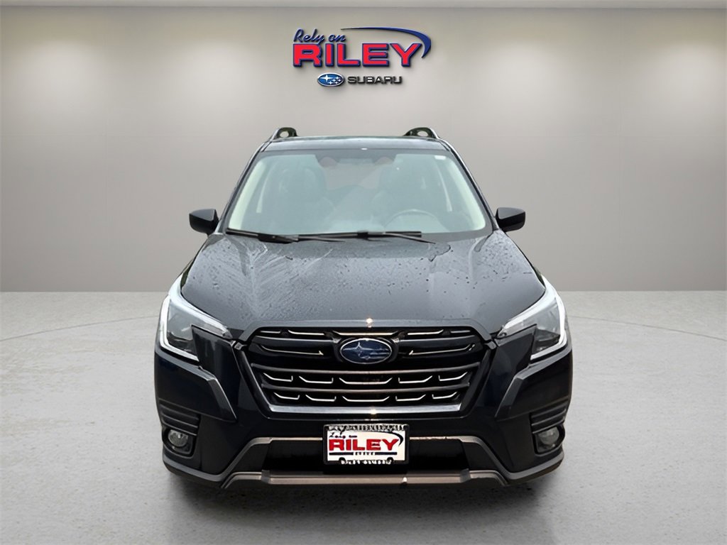 Used 2023 Subaru Forester Premium image 8