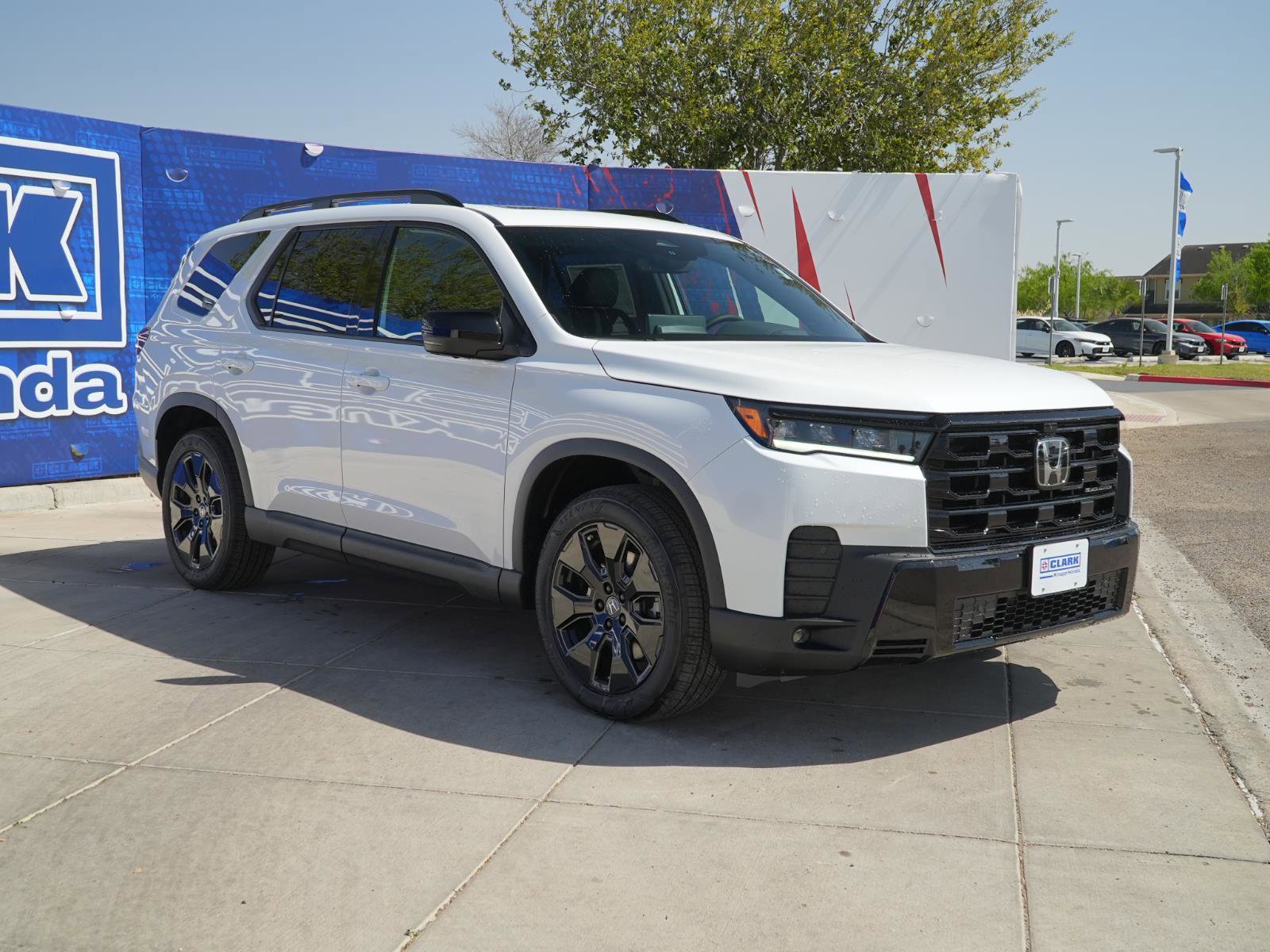 New 2026 Honda Pilot Black Edition image 3