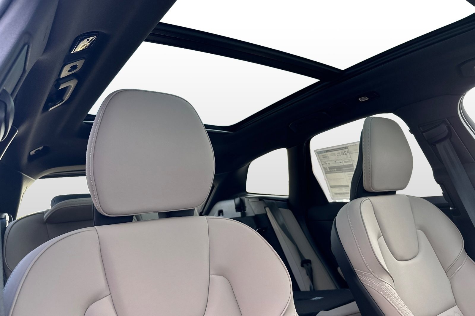 New 2026 Volvo XC60 B5 Plus w/ Protection Package Premier image 19