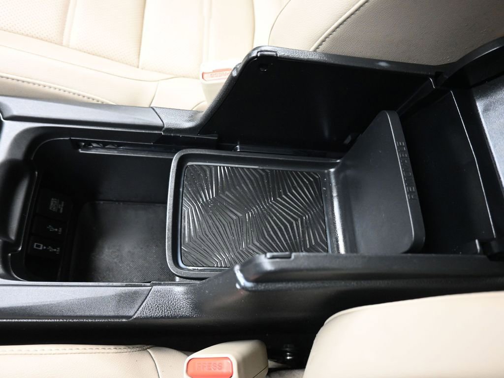 Used 2017 Honda CR-V Touring image 25