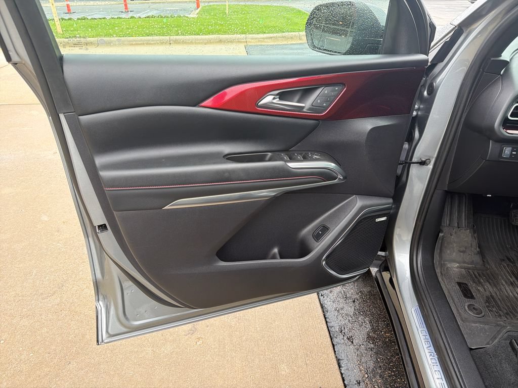 Certified 2024 Chevrolet Traverse RS w/ LPO, Floor Liner Package AWD/4WD image 24