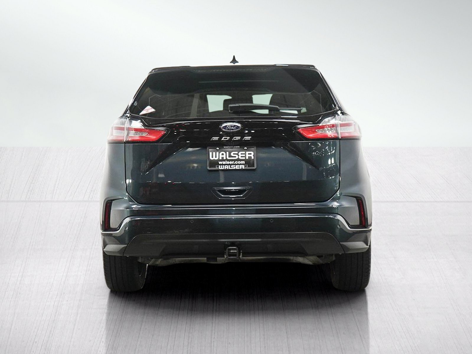 Used 2022 Ford Edge ST-Line w/ Class II Trailer Tow Package AWD/4WD image 4