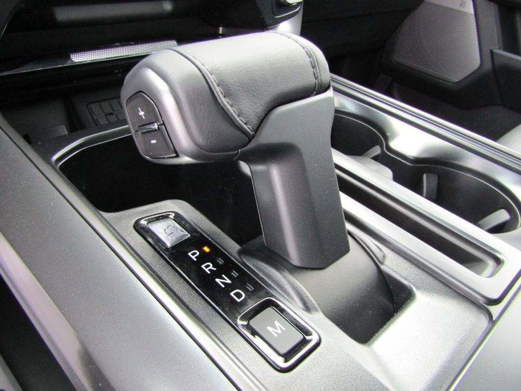 New 2025 Ford F150 Lariat w/ Equipment Group 501A Mid image 29