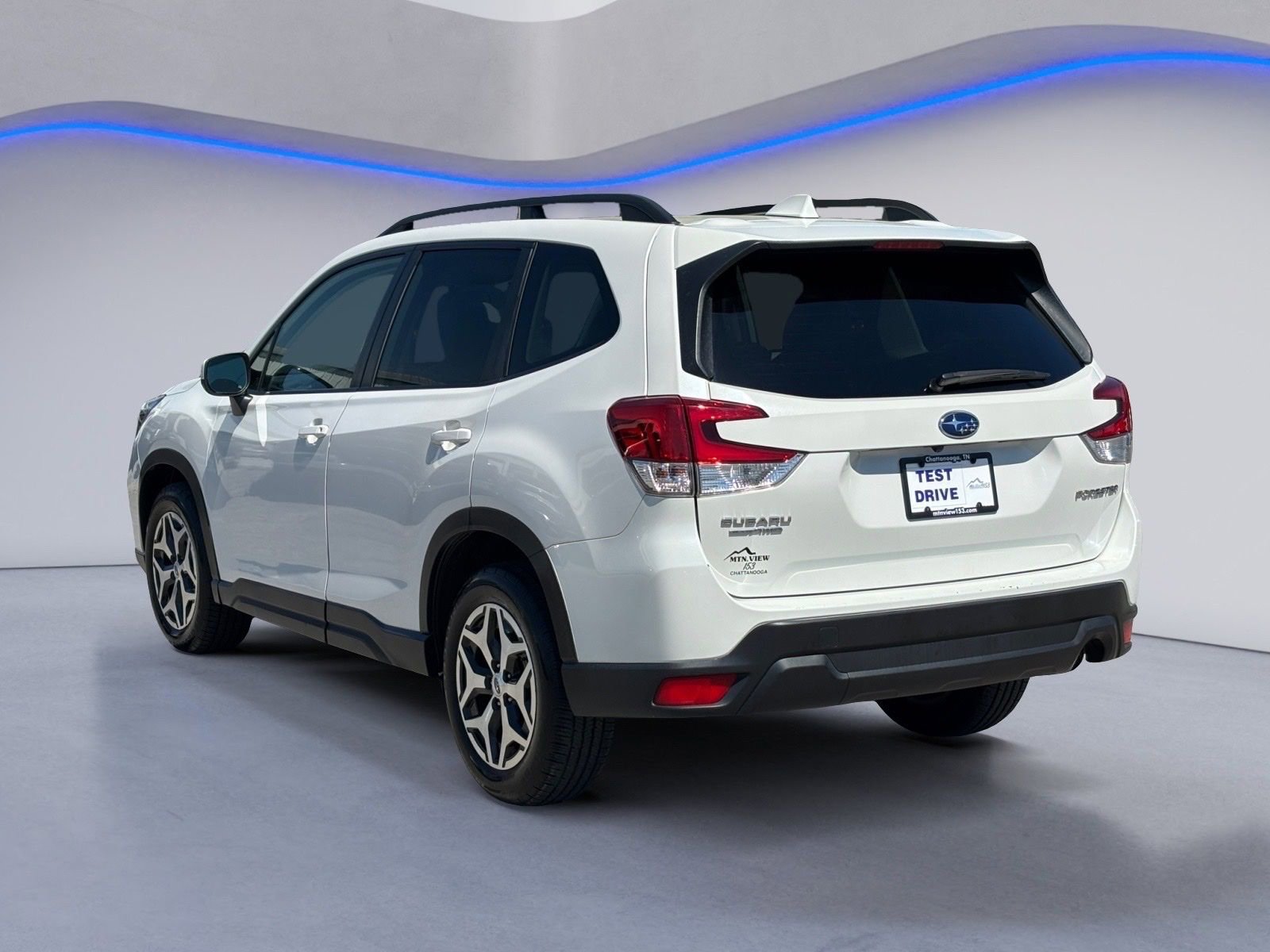 Used 2020 Subaru Forester Premium image 3