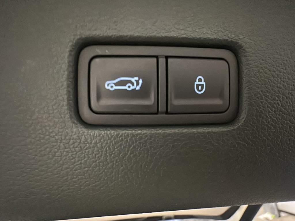 Certified 2025 Genesis GV80 2.5T Prestige AWD/4WD image 22