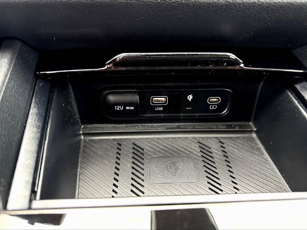 Used 2023 Kia Sportage EX AWD/4WD image 18