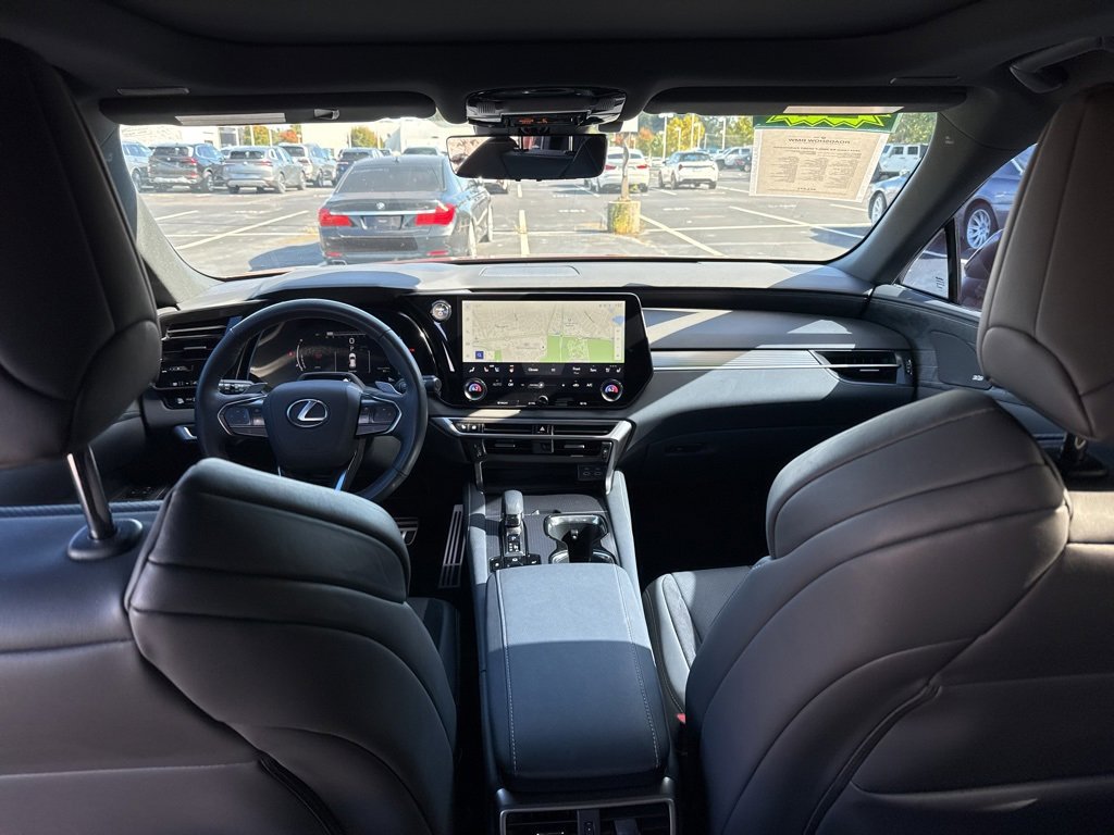 Used 2024 Lexus RX 500h F Sport image 15
