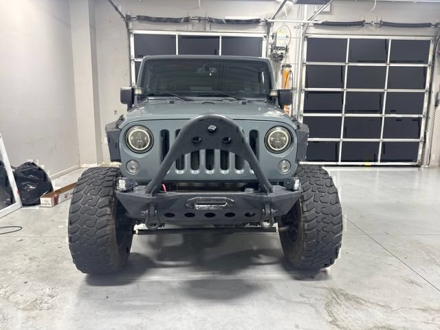 Used 2014 Jeep Wrangler Unlimited Rubicon w/ Max Tow Package AWD/4WD image 3