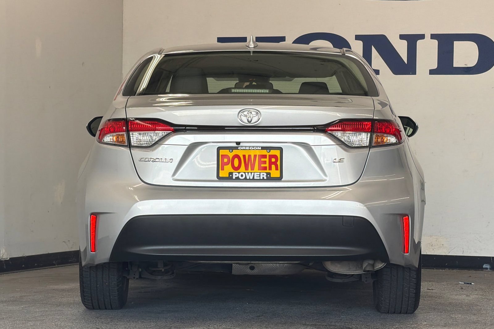 Used 2024 Toyota Corolla LE FWD image 4