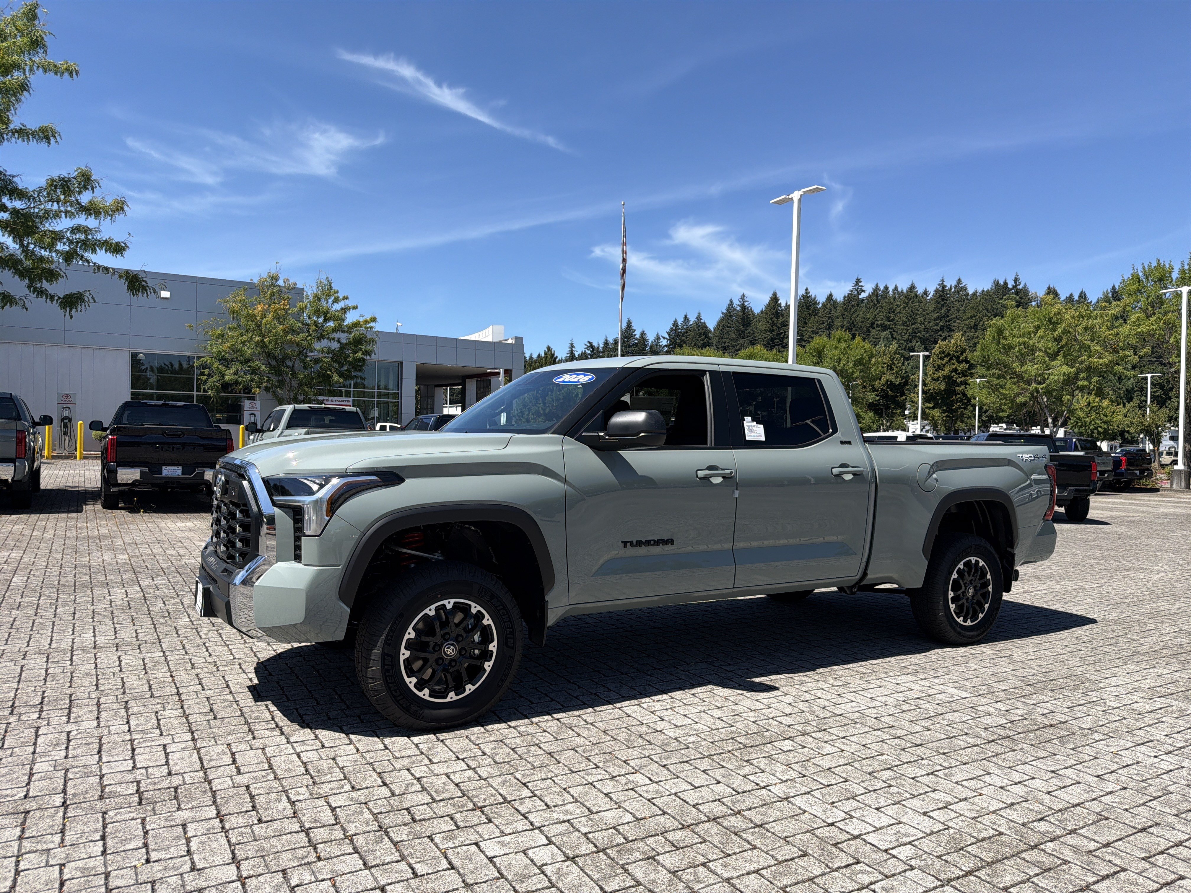 New 2026 Toyota Tundra SR5 w/ TRD Off-Road Package AWD/4WD image 3