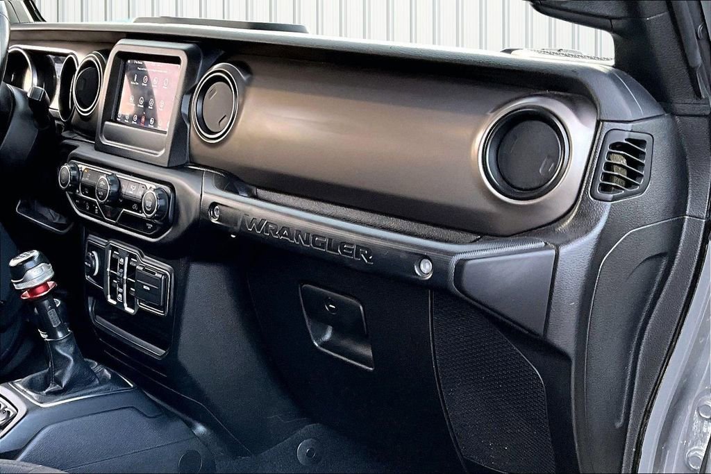 Used 2021 Jeep Wrangler Unlimited Sport w/ Technology Group AWD/4WD image 25