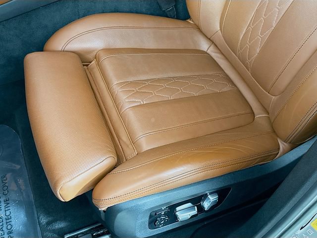 Used 2022 BMW X6 xDrive40i w/ Executive Package image 19