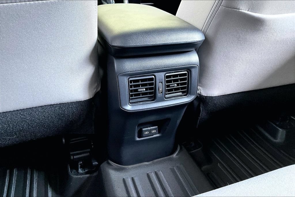 Used 2025 Toyota RAV4 XLE w/ Convenience Package FWD image 13
