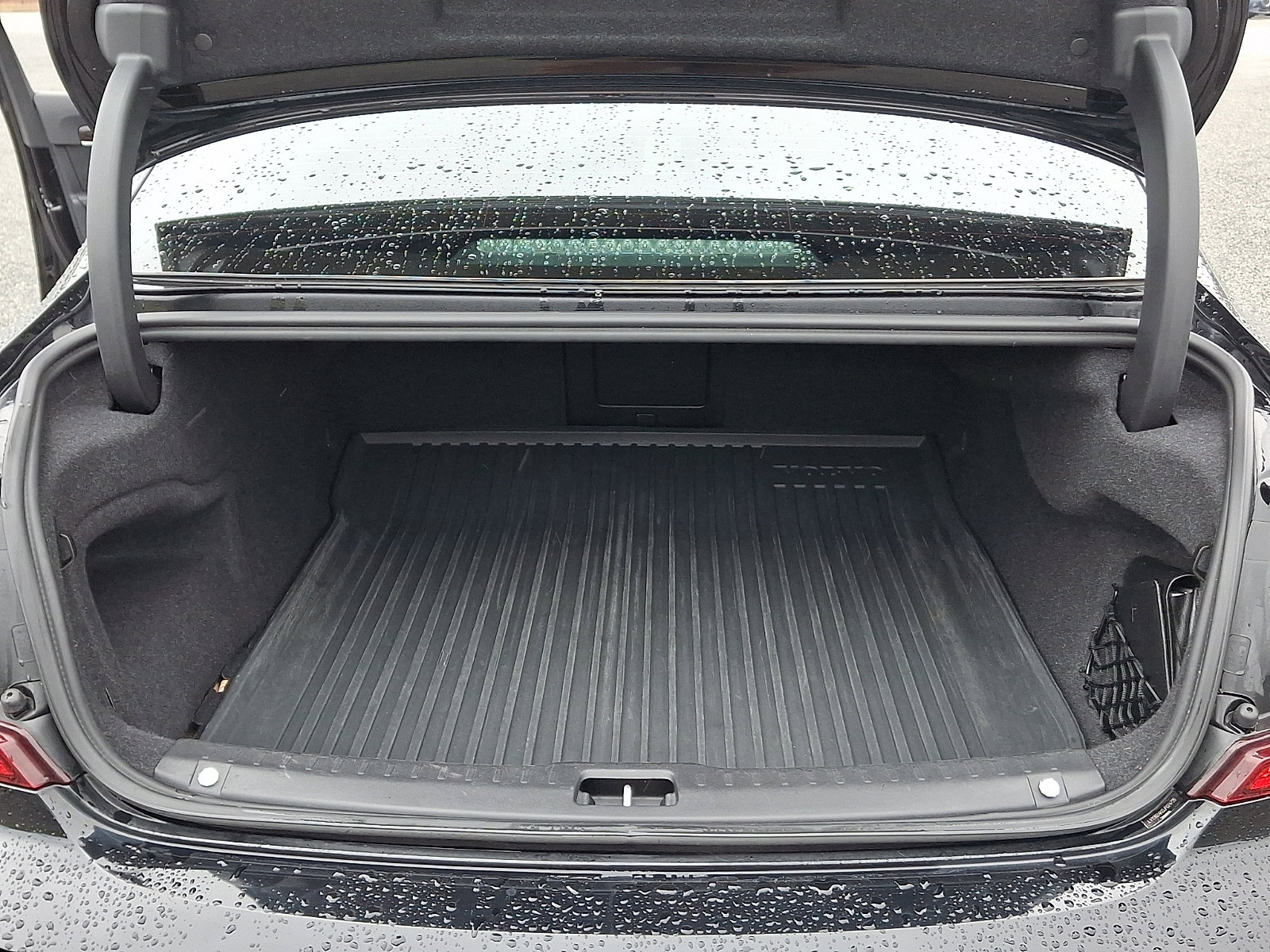 Used 2018 Volvo S90 T5 Momentum w/ Convenience Package image 29