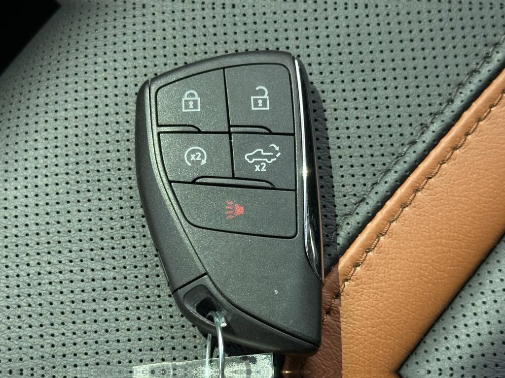 Used 2025 GMC Sierra 1500 AT4 w/ Technology Package AWD/4WD image 27