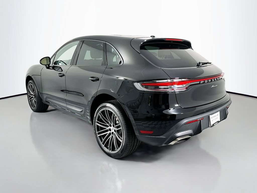 New 2026 Porsche Macan AWD/4WD image 3