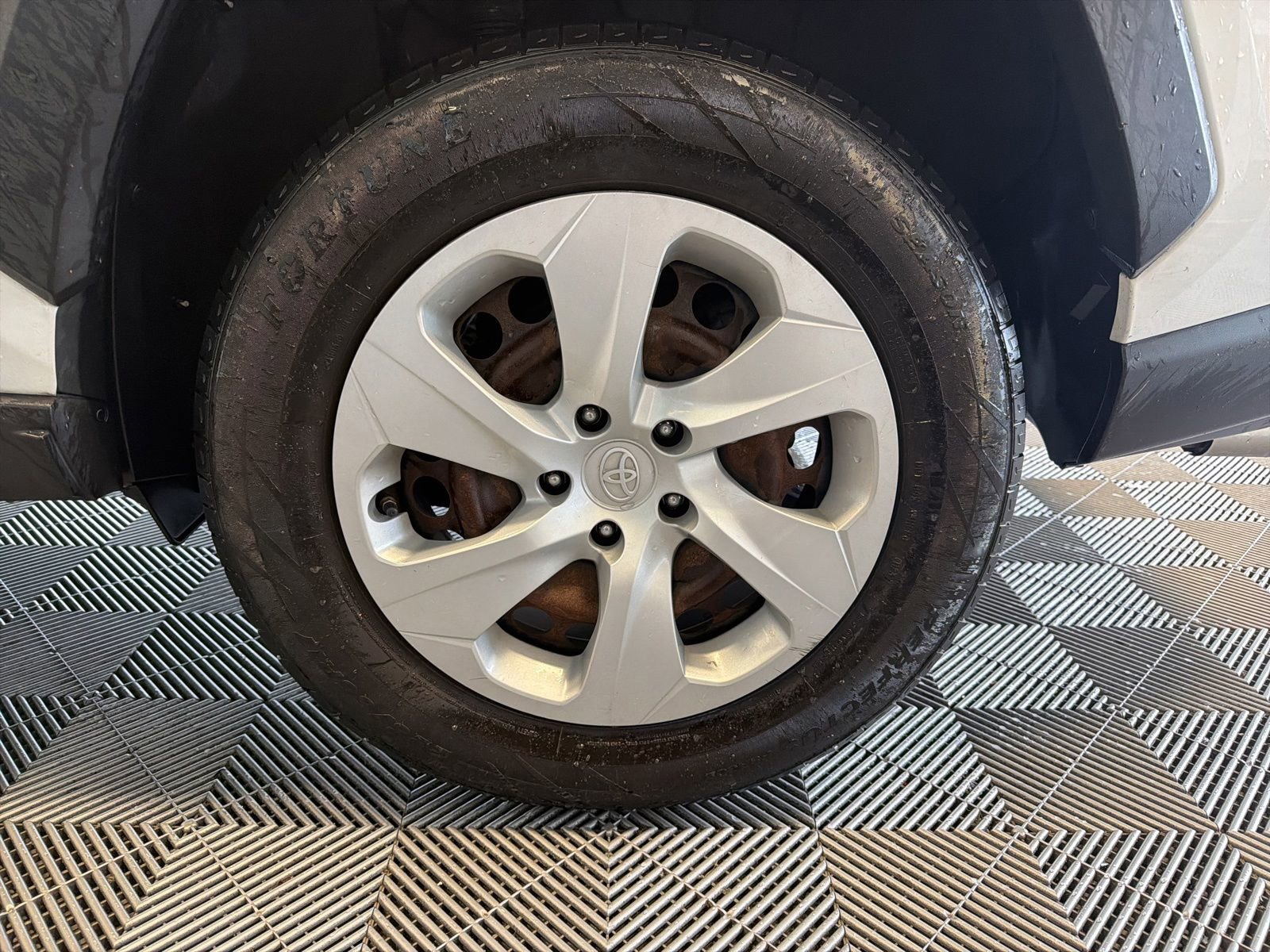 Used 2019 Toyota RAV4 LE w/ All Weather Liner Package AWD/4WD image 9