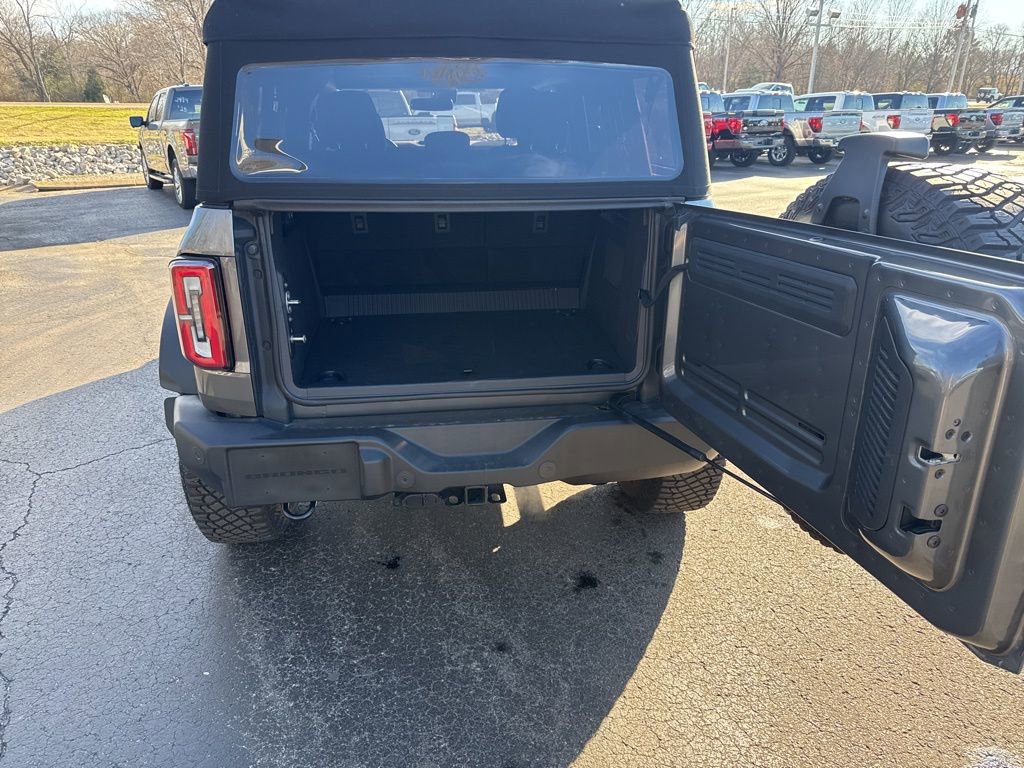 Used 2023 Ford Bronco Wildtrak image 12