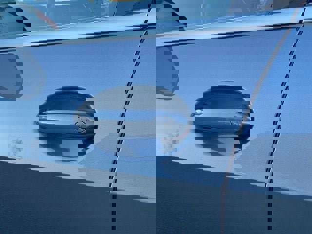 Used 2023 BMW X7 xDrive40i w/ Executive Package image 34