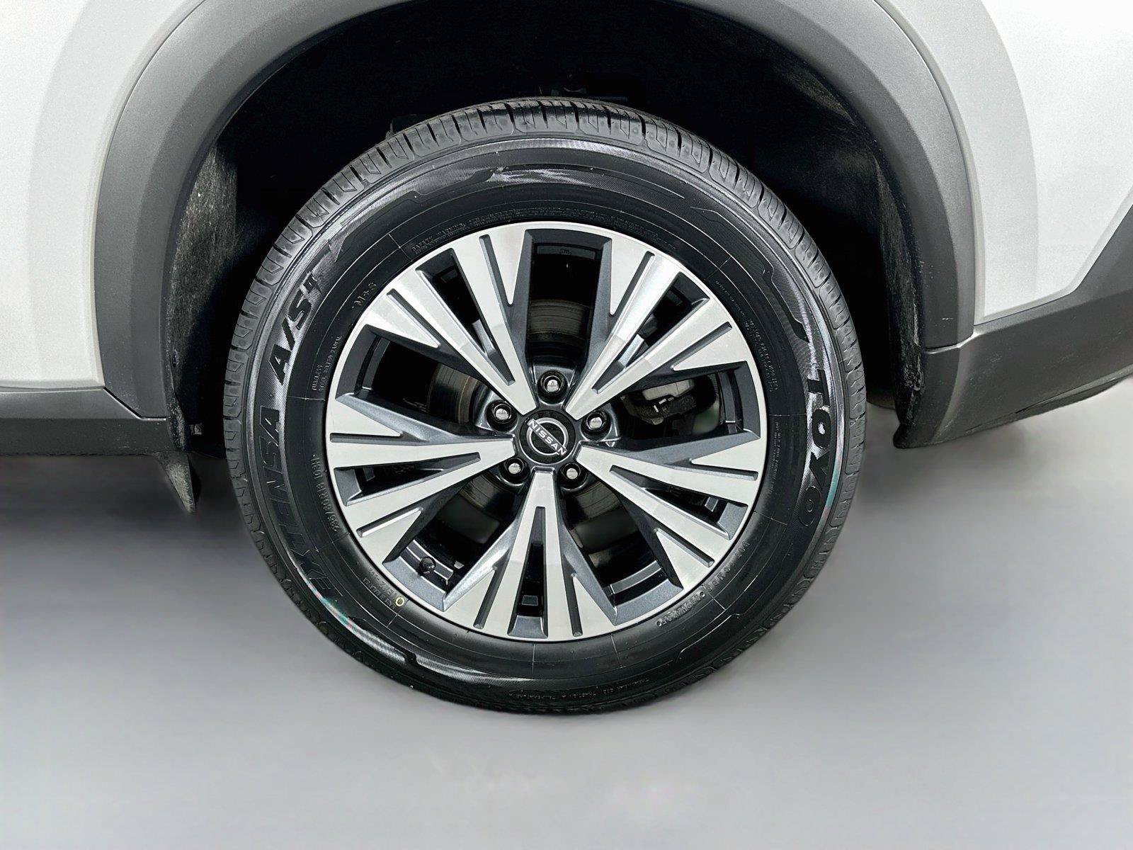 Used 2023 Nissan Rogue SV AWD/4WD image 28