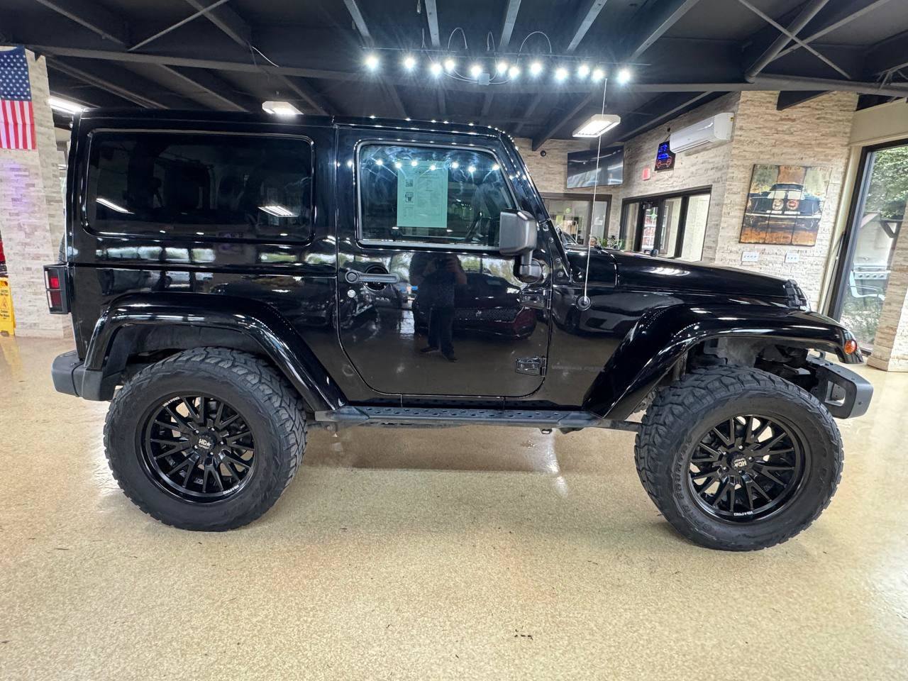 Used 2018 Jeep Wrangler Sport AWD/4WD image 8