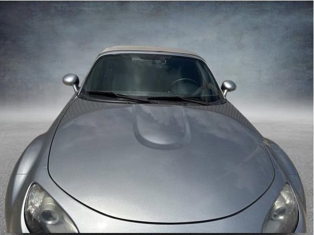 Used 2010 MAZDA MX-5 Miata Touring w/ Appearance Pkg RWD image 12