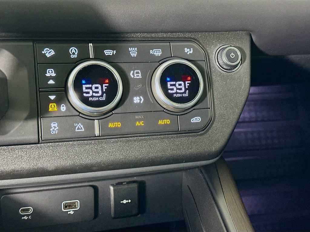 Used 2020 Land Rover Defender 110 X image 16