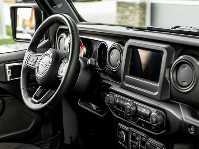 Used 2022 Jeep Wrangler Unlimited Sport image 30