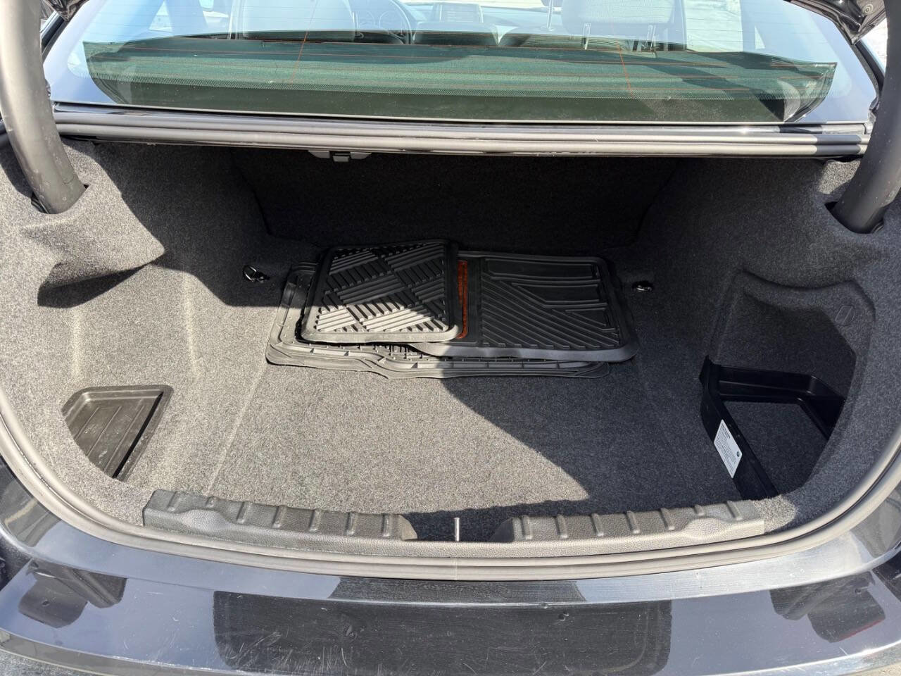 Used 2018 BMW 320i xDrive Sedan image 23