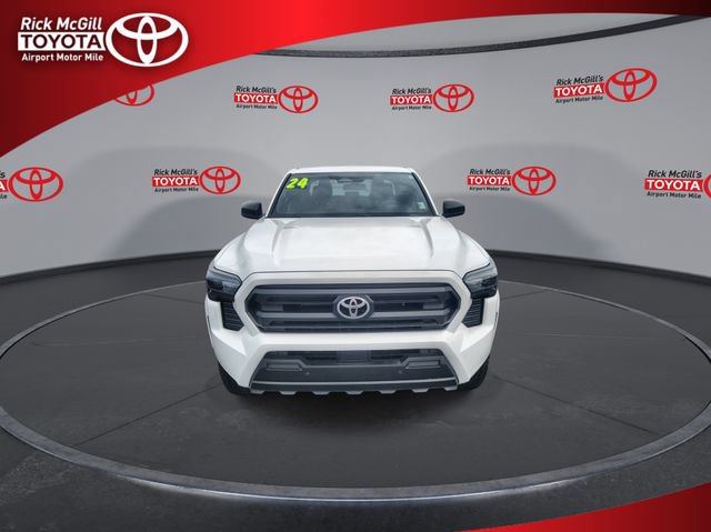 Used 2024 Toyota Tacoma SR w/ SR Upgrade Package AWD/4WD image 3