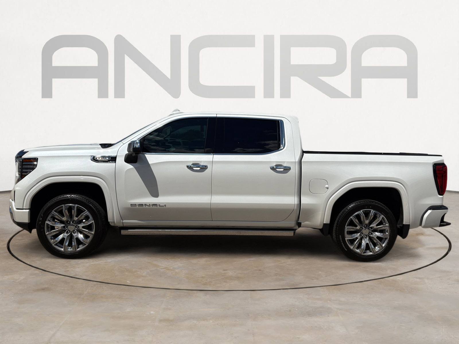 Used 2025 GMC Sierra 1500 Denali AWD/4WD image 6