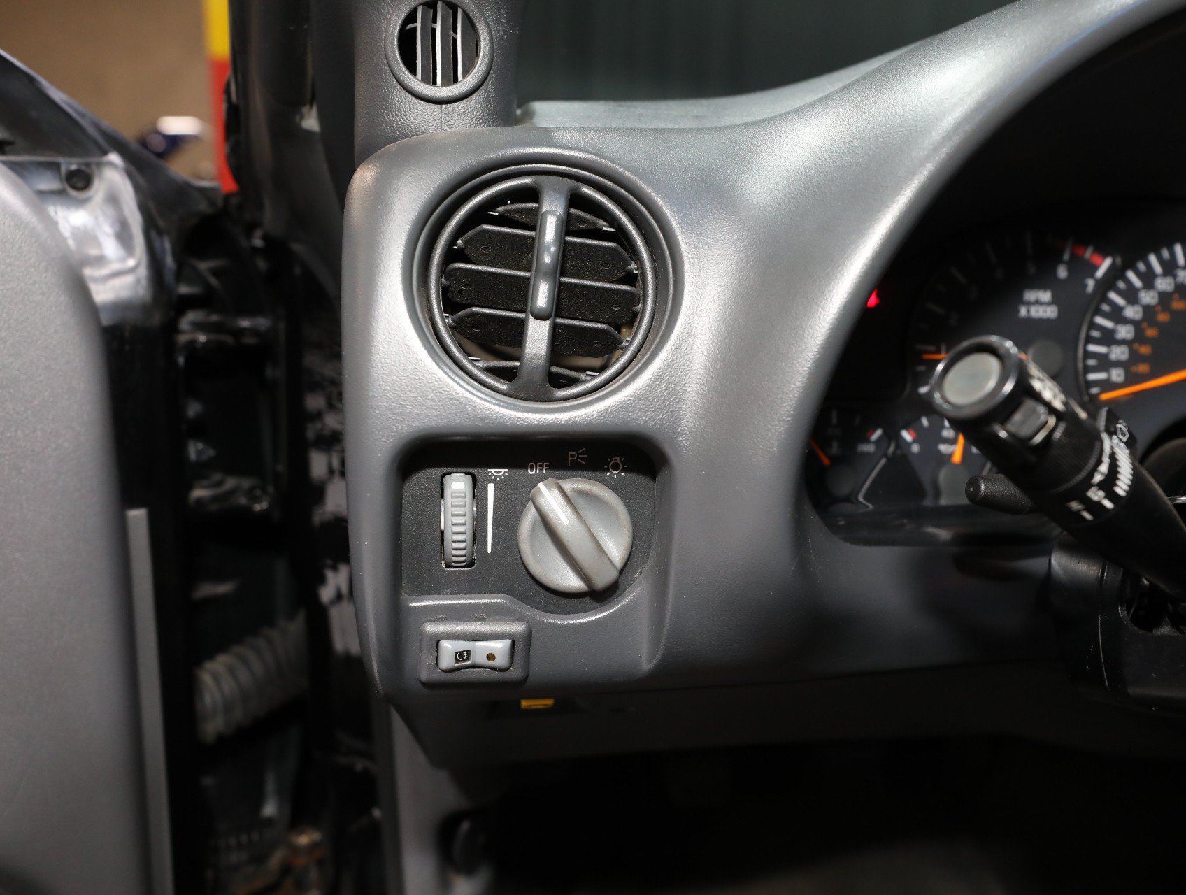 Used 1999 Pontiac Firebird Trans Am RWD image 68